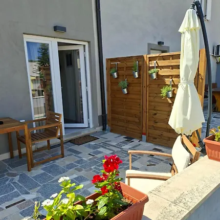Caveromane Mini Apartman Pula
