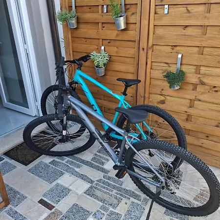 Caveromane Mini Lejlighed