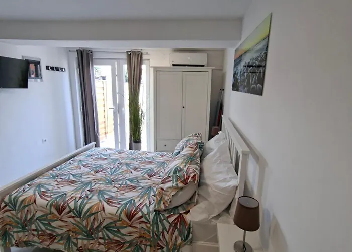 Caveromane Mini Lejlighed Pula