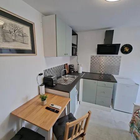 Caveromane Mini Pula