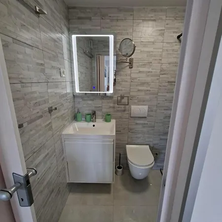 Caveromane Mini Apartmán